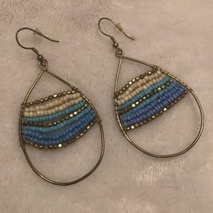Last call! 🎉 Universal Threads drop earrings